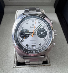 ZODIAC Grandrally ZO9600 Heritage Chronograph Panda Dial Swiss Quartz MINT
