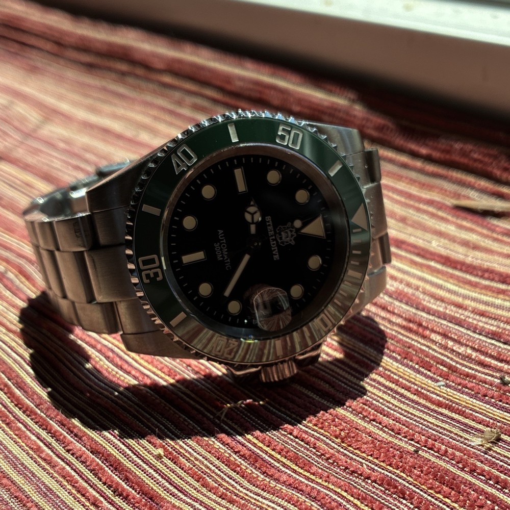 Steeldive Starbucks Automatic 300m Diver 40.5mm Green Bezel Black Dial ceramic