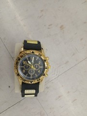Gold Tone Quartz Chronograph Analog Wristwatch Black Rubber Strap Black Dial