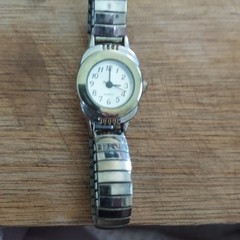 Advance WS50701W Quartz Analog Silver Bracelet White Dial 20mm Dress Watch