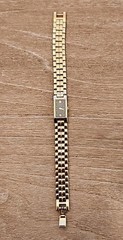 VTG Seiko Quartz 13mm Gold Tone Womens Steel 2E20-6590 Watch FIT 6in”
