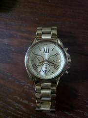 Michael Kors Bradshaw MK5605 Gold Dial Gold Tone Unisex 43 MM (NEEDS BATTERY)