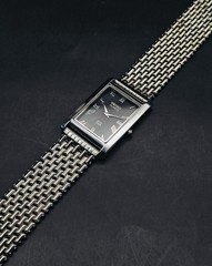 Vintage Seiko Slim Quartz Men&rsquo;s Stainless Steel Wrist Watch-Black Dial