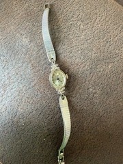 Vintage BULOVA 10K GOLD rgp & DIAMONDS & 23 JEWEL Ladies Watch BOX & WORKS