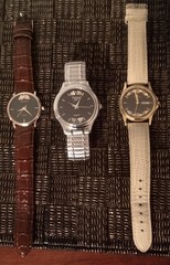 wrist watch lot with 10 k, 12 k gold ornaments in the dial