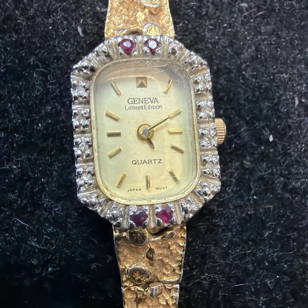 VTG Geneva Quartz Watch Women Ruby Diamonds Gold Tone Nugget New Battery 6.75&Prime;