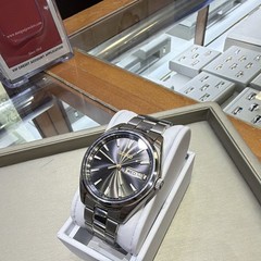 Seiko 5 Men&rsquo;s Automatic Day/Date Gray Sunburst Dial Silver Steel Bracelet