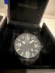 Torgoen T10 Men&rsquo;s Carbon Fiber Pilot Watch 44mm, Silicone strap