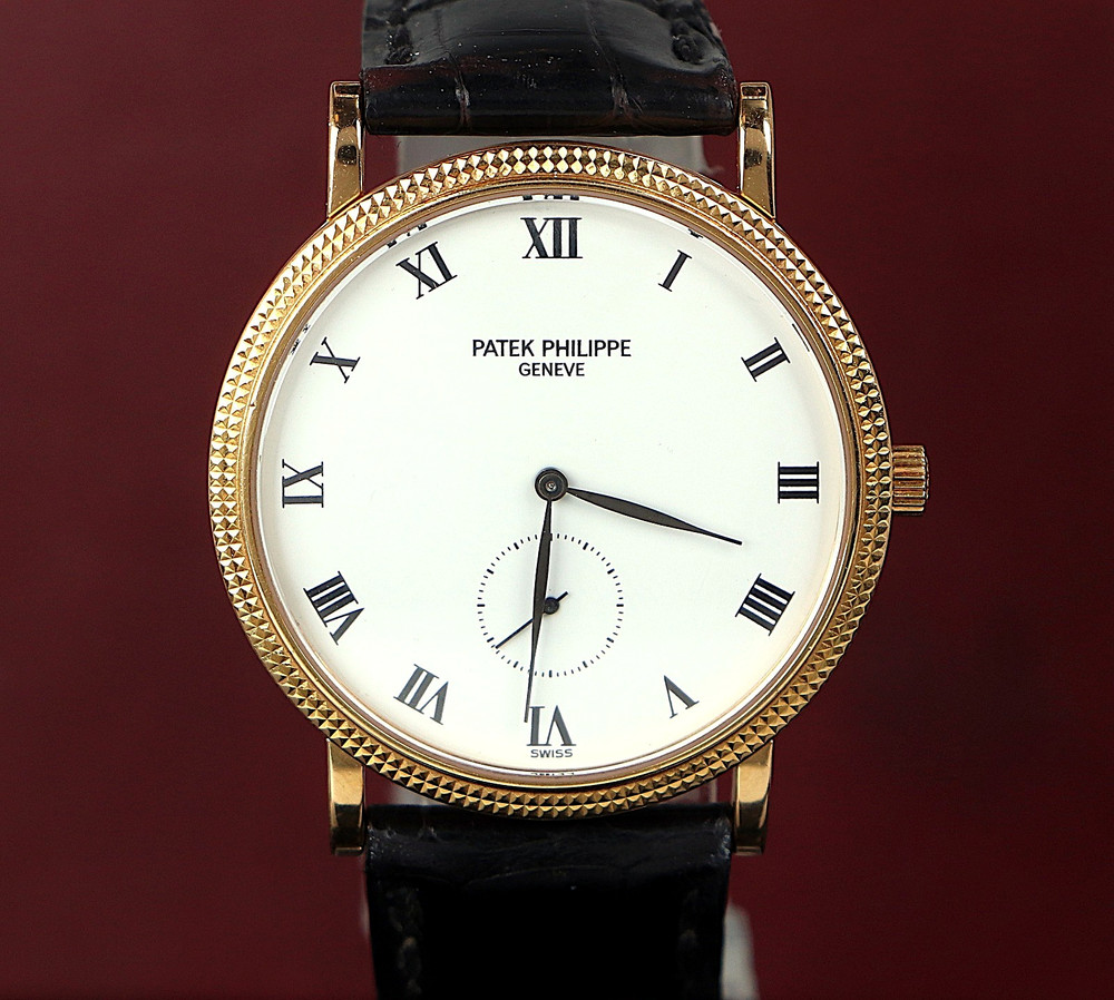 Patek Philippe 33.5mm Calatrava 18k Yellow Gold Manual Wind Watch 3919J