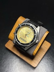Vintage Casio AMW-320R Ana-Digi « Arnie » New Nylon strap Running New Battery