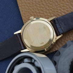Patek Philippe Calatrava 3893 18k Yellow Gold 33mm Manual Wind 1990s