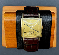 Vintage Elgin De Luxe Tank Watch 27.5mm Curved Case Small Seconds New Strap