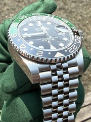 2024 Rolex GMT-Master II 40mm LHD Green/Black « Sprite » Steel Jubilee 126720VTNR