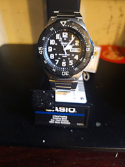 Casio Men&rsquo;s Analog Quartz Day/Date 100m WR Black Dial Steel Bracelet w/ Box