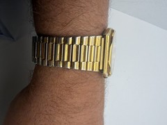 Elgin Quartz Men’s Dress Watch – Gold Tone Bracelet – Silver Dial – Day/Date